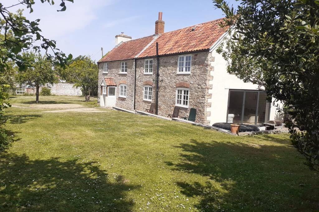Characterful Cottage Adjacent To An Orchard Brockley エクステリア 写真