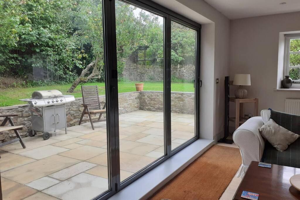 Characterful Cottage Adjacent To An Orchard Brockley エクステリア 写真